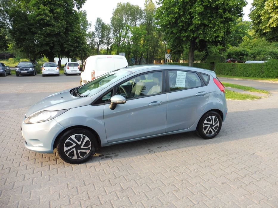 Ford fiesta z gazem  198 tys km przebieg ze sprawna klima 1 rejestr  2010 r