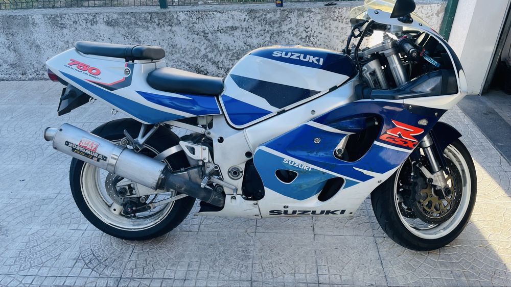 Suzuki SRAD 750 94Kw