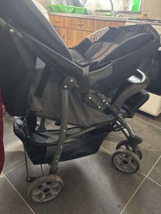 Carro de bebé confortavel