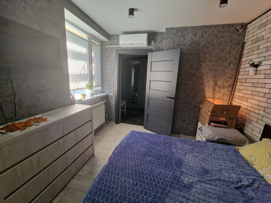 Продам 2к Слобожанский Тепличная студия и 2 спальни с авт. Юбилейный