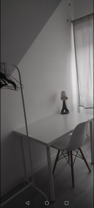 Arrendo quarto individual.