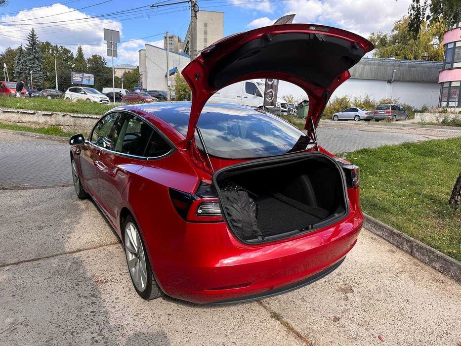 Tesla Model 3 2019