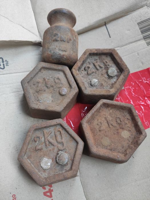 Гирі для вагів стан хороший.