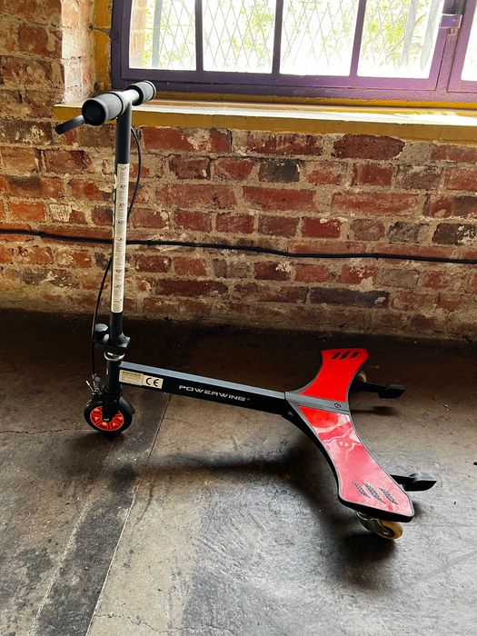 Hulajnoga skrętna trójkołowa razor powerwing