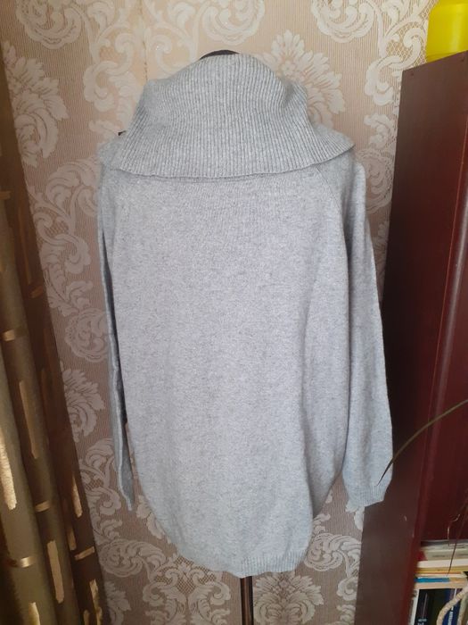 Чудовий, теплий світер! Розмір 58-62!