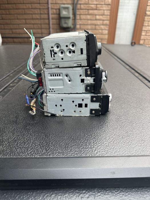 Продам магнитолы