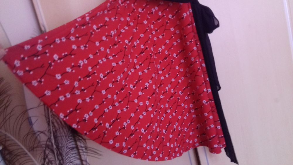 Vestido Dandara vermelho florido S