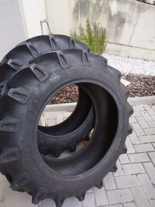 Pneus BKT 11.2-24