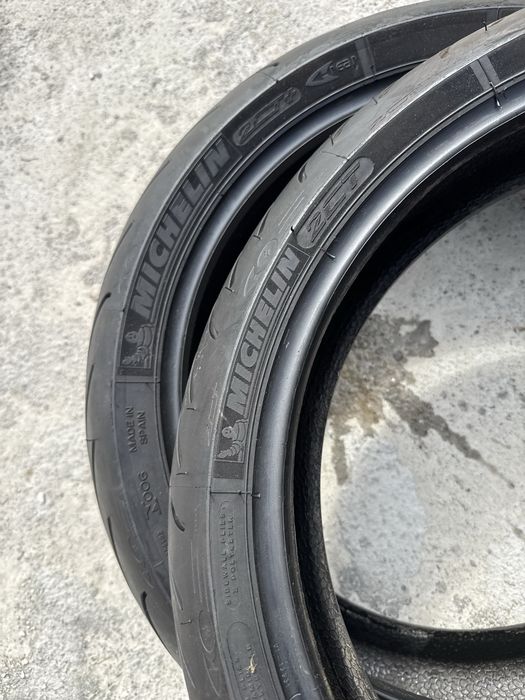 Мотошини Michelin Pilot Power 3 2CT 180/55-17 120/70-17