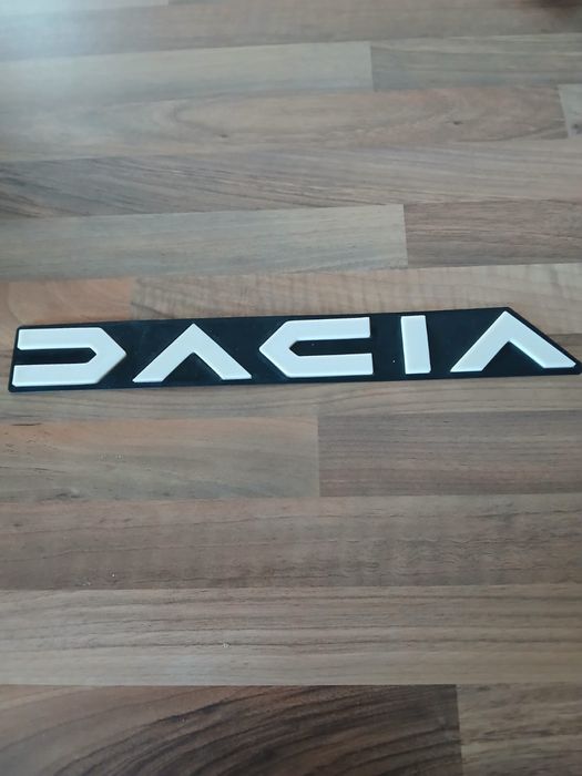 Embelmat klapy tylnej Dacia sandero III nowe