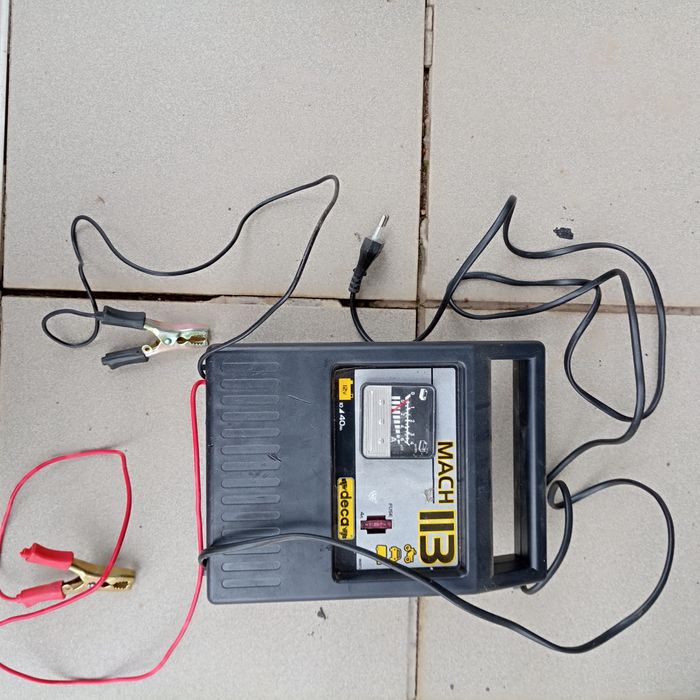 Продам новий зарядний пристрій