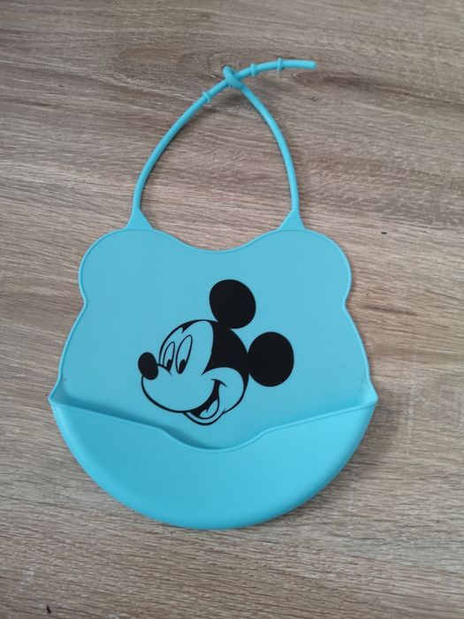 Silikonowy śliniak z kieszonką