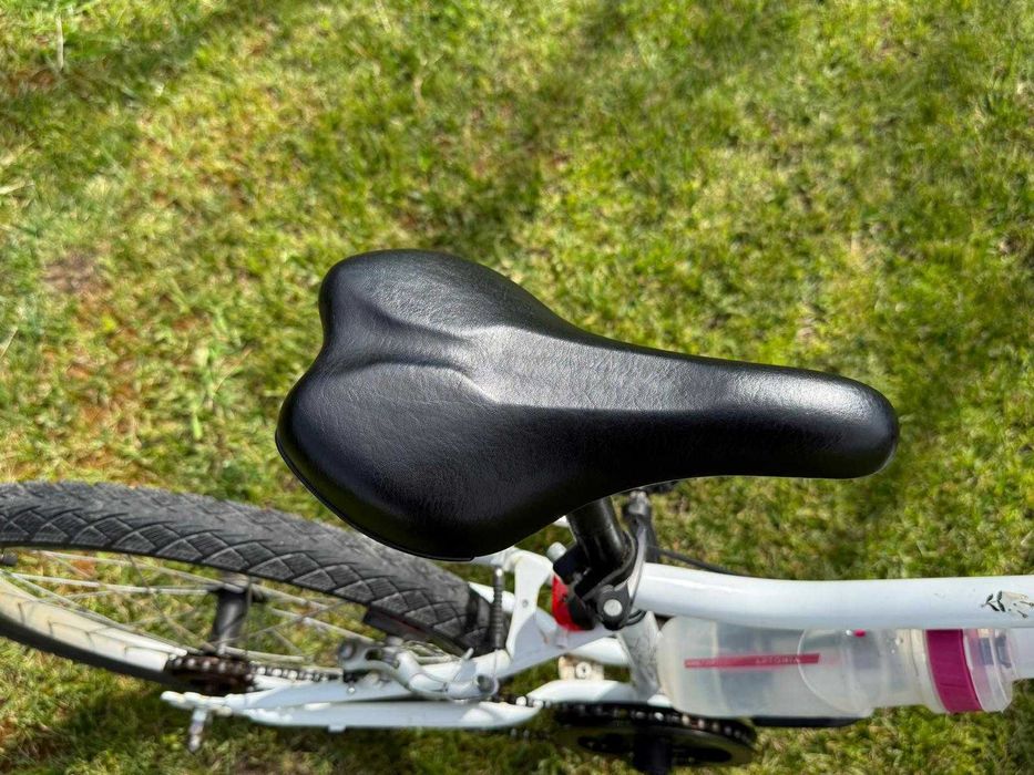 Bicicleta Criança 6-9 anos RIVERSIDE 100 Branca