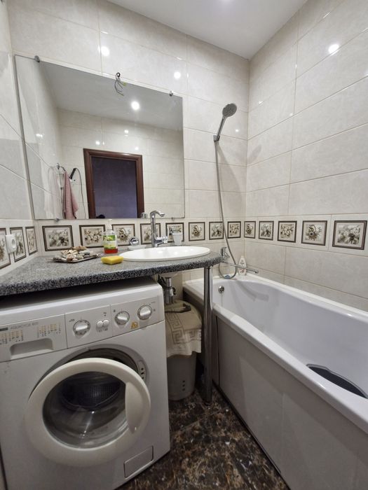 Сдаётся 2к квартира м-н Артема.