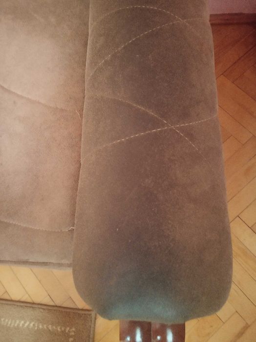 Продам диван тримісний