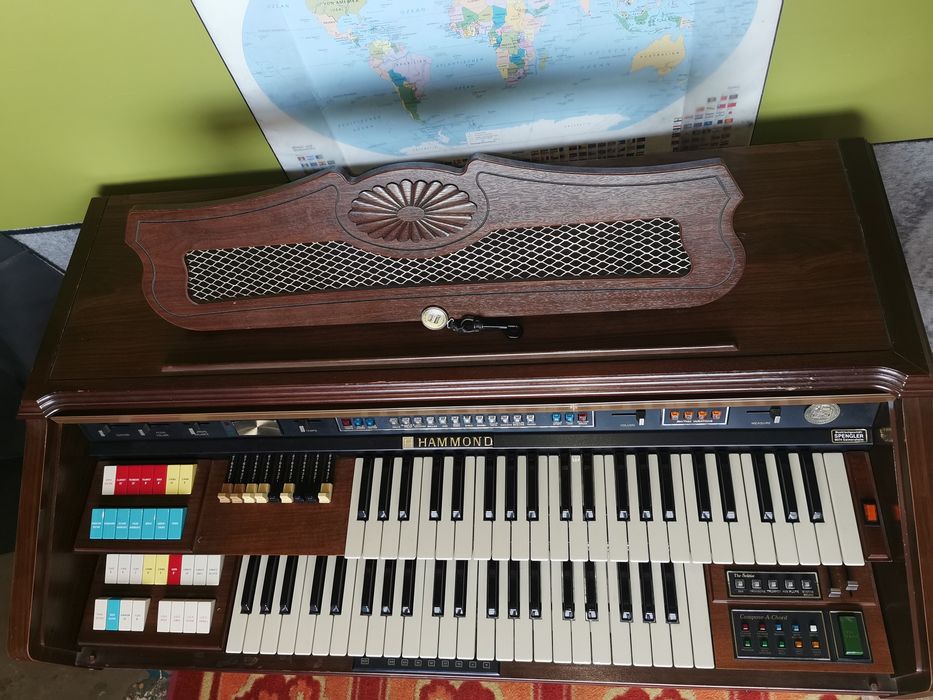 Organy Hammond 146K2