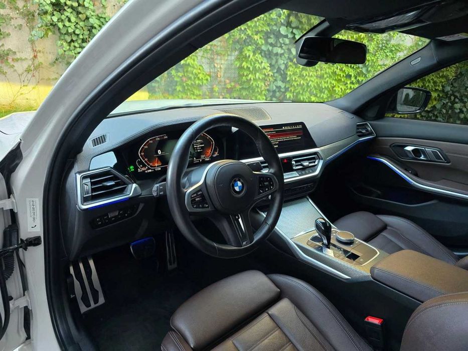 Продам BMW 3 Series 2022. Можна в розстрочку, під викуп.