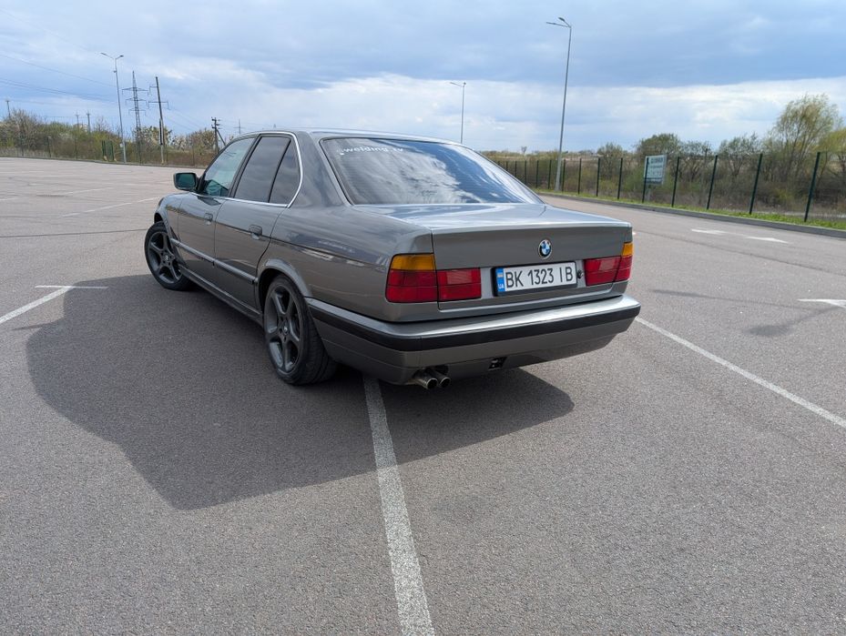 Продам Bmw 535i e34