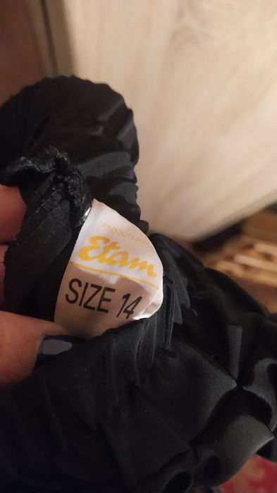 Długa czarna spódnica plisowana rozm. 14 L- xl