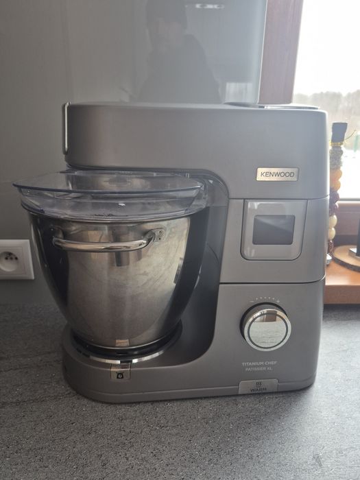 Robot planetarny Kenwood Titanium