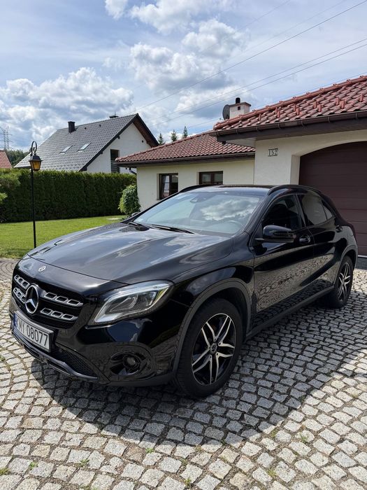 Mercedes-Benz GLA Mercedes Benz GLA 180d