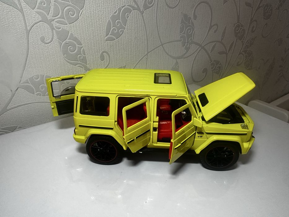 Дитячі ,машинки ,в шикарному стані