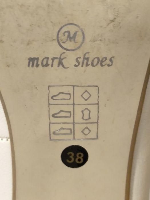 Buty skórzane ecru kremowe r. 38 Mark Shoes + poduszka na obrączki