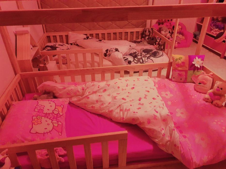 Vendo camas montessori em forma de casinha