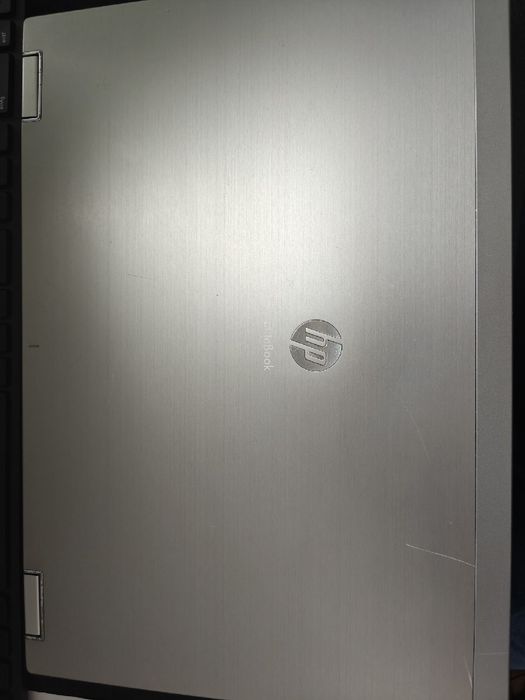 Laptop hp 8440p + stacja dokująca