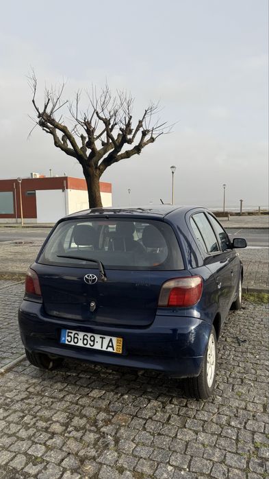 toyota yaris 2002
