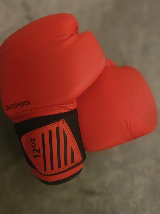 Saco de boxe Solwooy + luva Outshock