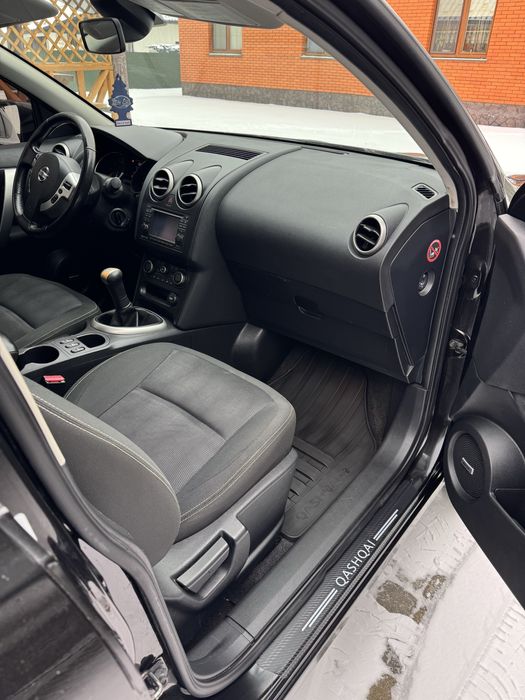 Продам  Nissan Qashqai+2 2012