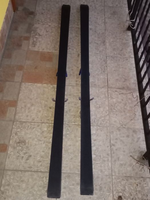 Narty zjazdowe Fischer