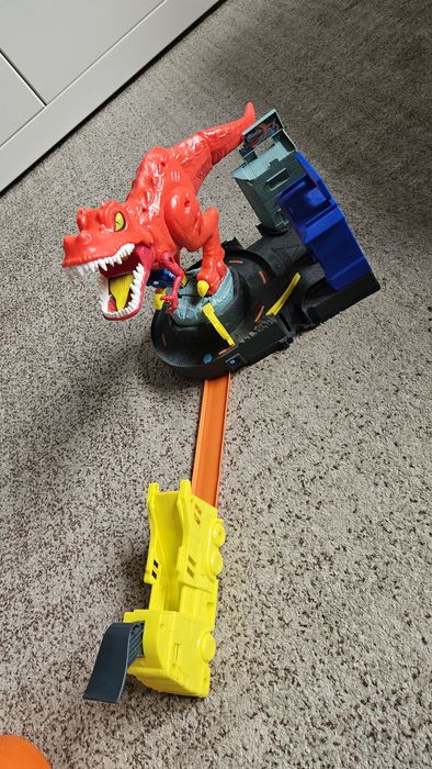 Tor Hot wheels t-rex