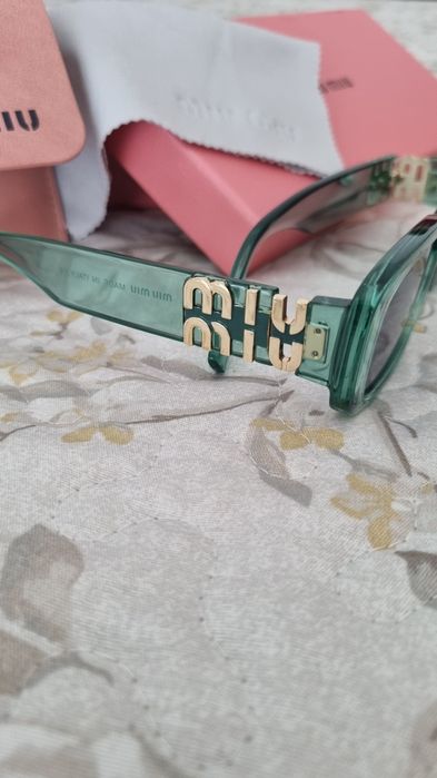 Óculos de sol Miu Miu