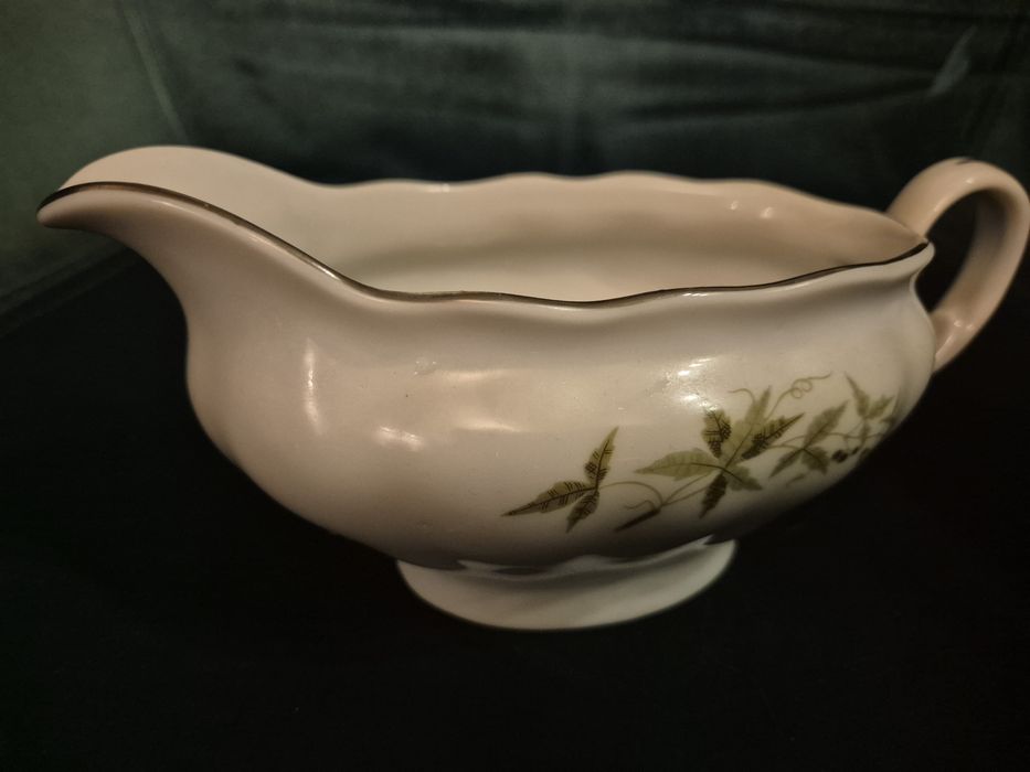 Porcelanowa sosjerka z Karoliny