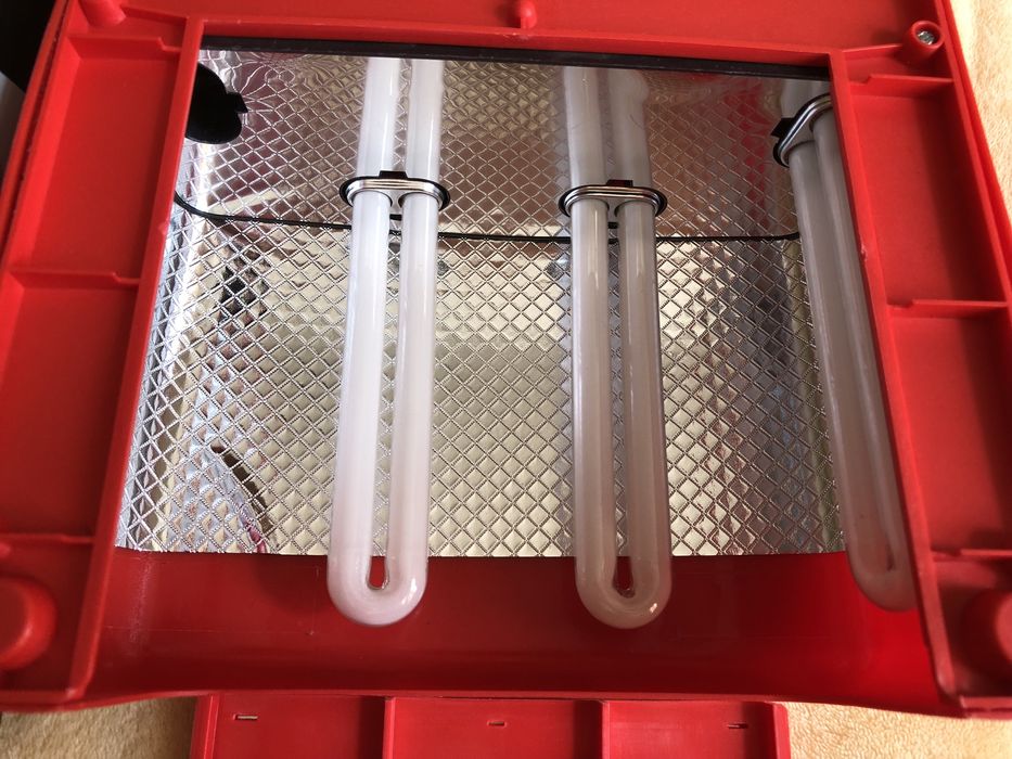 Лампа для манікюру