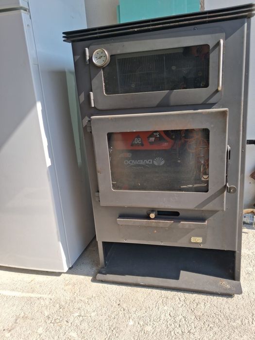 Salamandra a Lenha com Forno (Marca Alpis) - Excelente Oportunidade