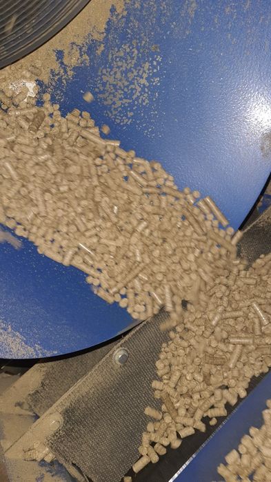 Пелети паливні (Гранули,пілети)і 6-8 мм.