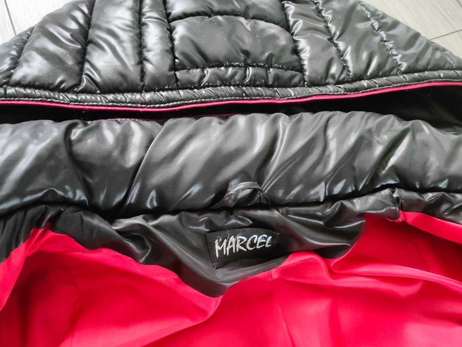 Kurtka damska długa z kapturem firmy MARCEL