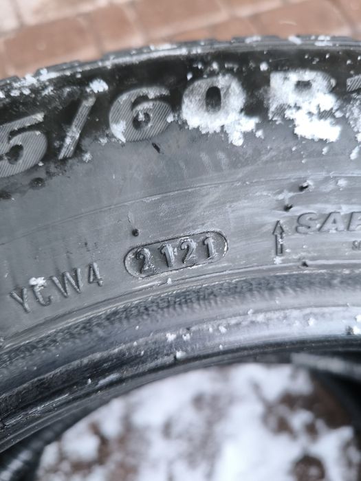 Opony zimowe 215/60R16