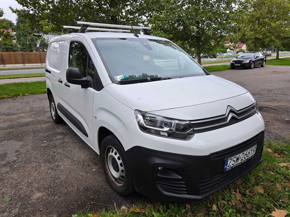 Sprzedam  Citroën Berlingo 2020 r.  niski przebieg 069165km