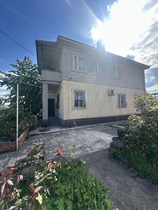 Продам дом район вокзала до 35 школы 2 остановки