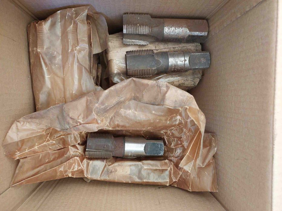 Gwintowniki maszynowe ręczne nowe od m 3 rurowe 1,2cala