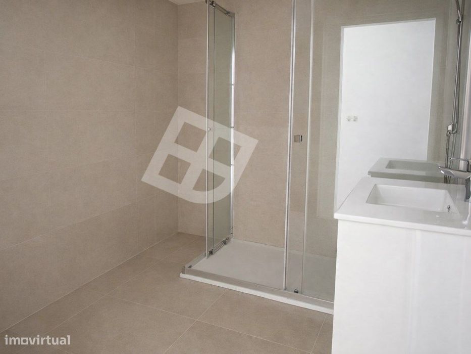 Apartamento T3 c/ Terraço - Pronto Habitar | Esgueira
