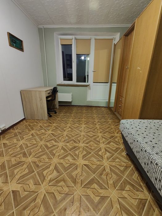 Продам 1 комнатная квартира Залютино, рядом рынок.