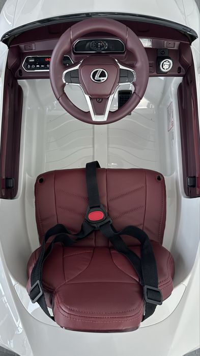 Дитячий електромобіль Lexus — компактна модель 12V для дітей.На акумуляторі .В наявності