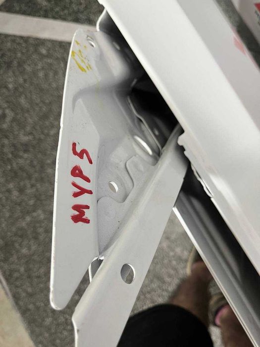 Двері передні праві Tesla Model,Y PPSW (MYP5)