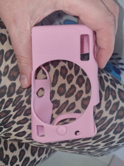 Gumowe etui na aparat Canon M100 różowe pokrowiec case