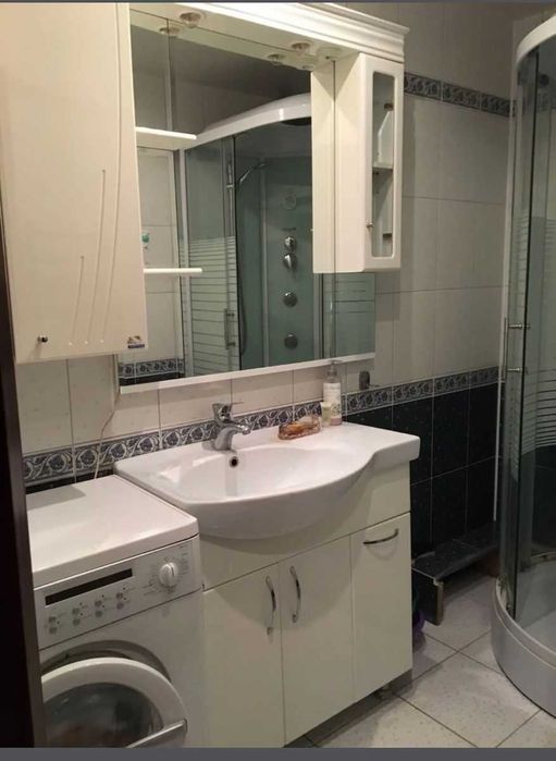 Быстро продам 3к квартиру 2 минуты от м.Студенческая